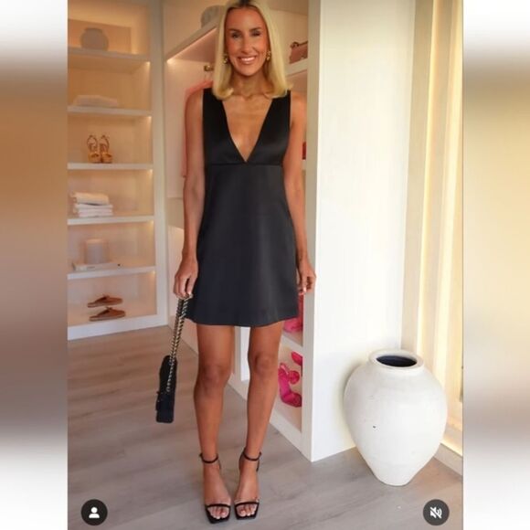 Zara Black Mini Dress with Bow - Picture 16 of 17